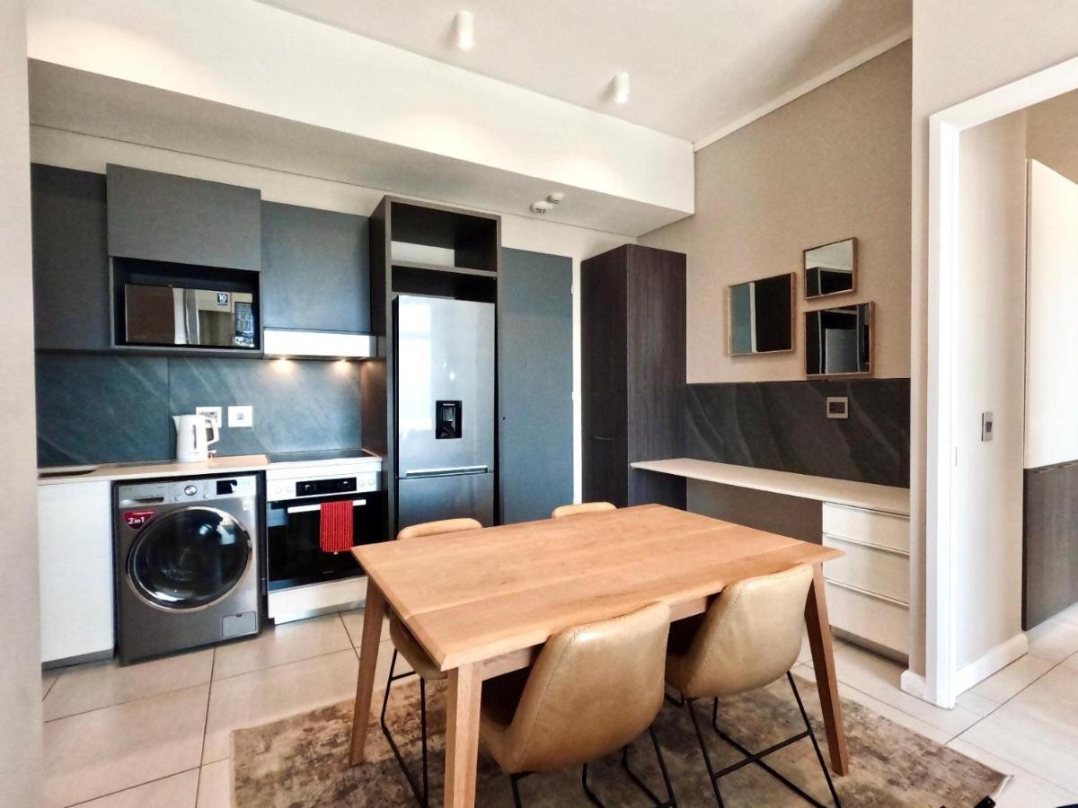 Menlyn Maine Apartments Pretoria-Noord Buitenkant foto