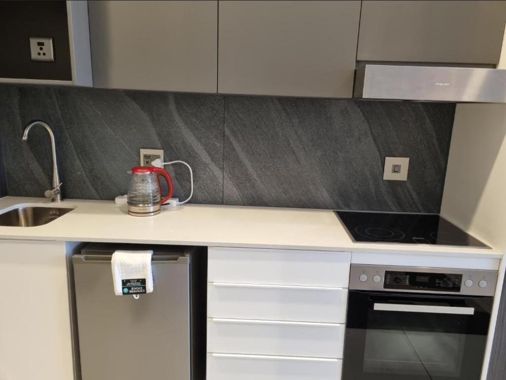 Menlyn Maine Apartments Pretoria-Noord Buitenkant foto