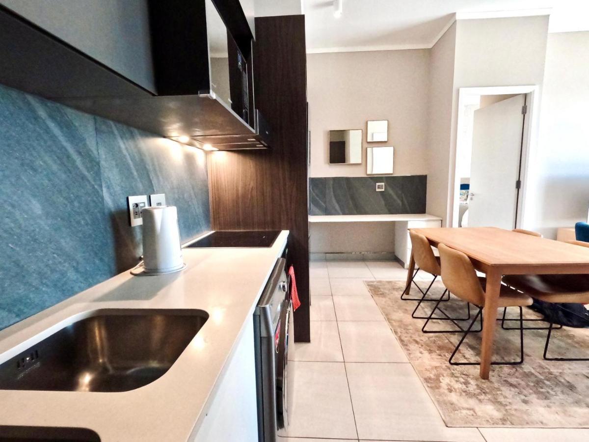 Menlyn Maine Apartments Pretoria-Noord Buitenkant foto